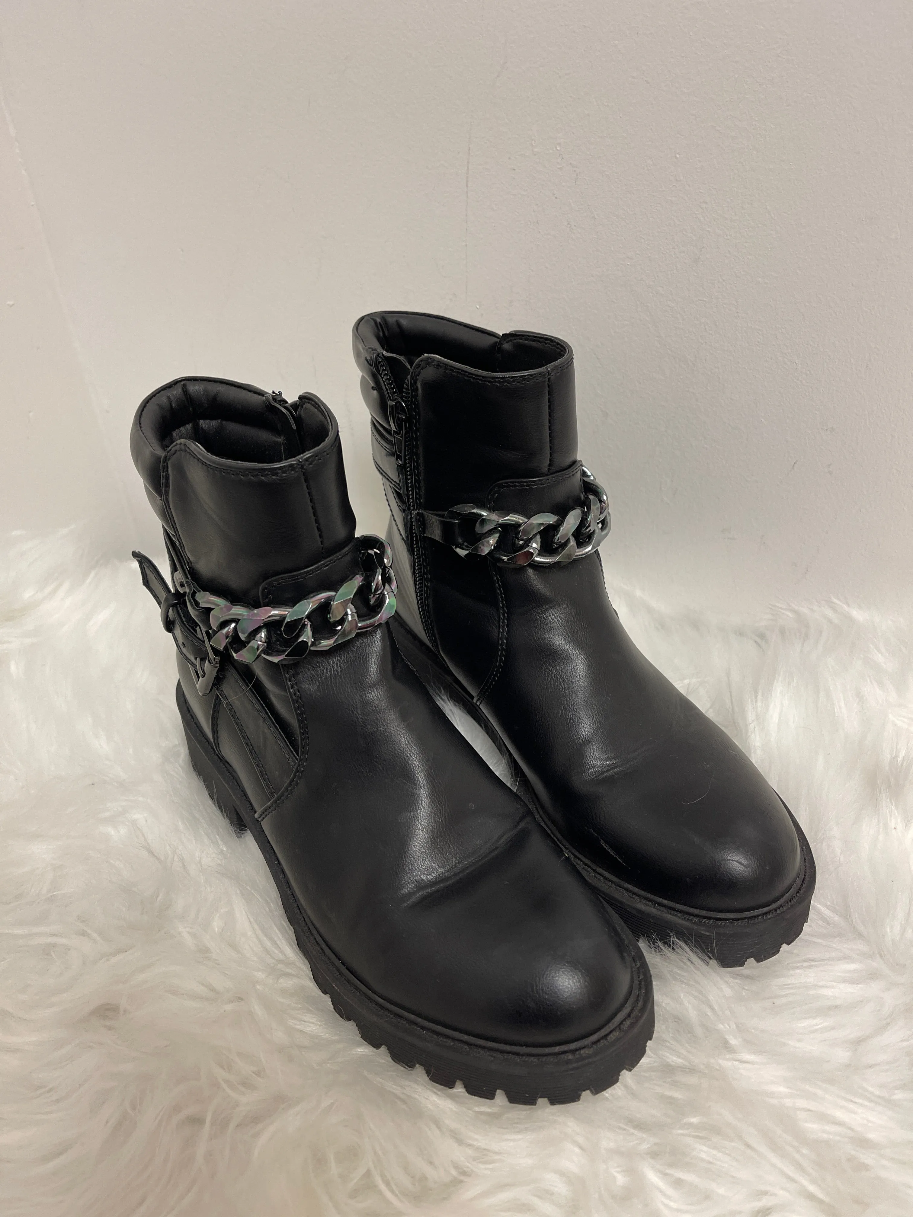 Black Boots Combat Clothes Mentor, Size 8