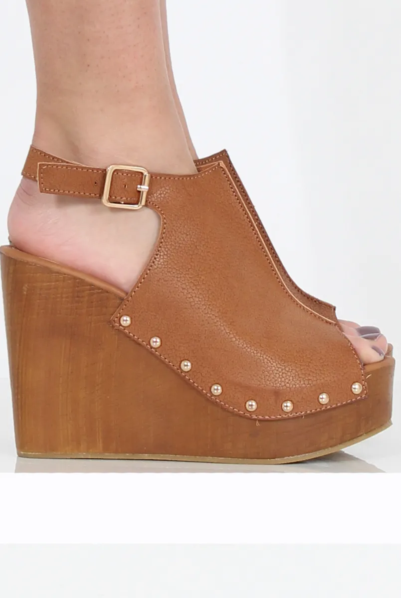 Tan Pu Wooden Wedge Sandals - Vera