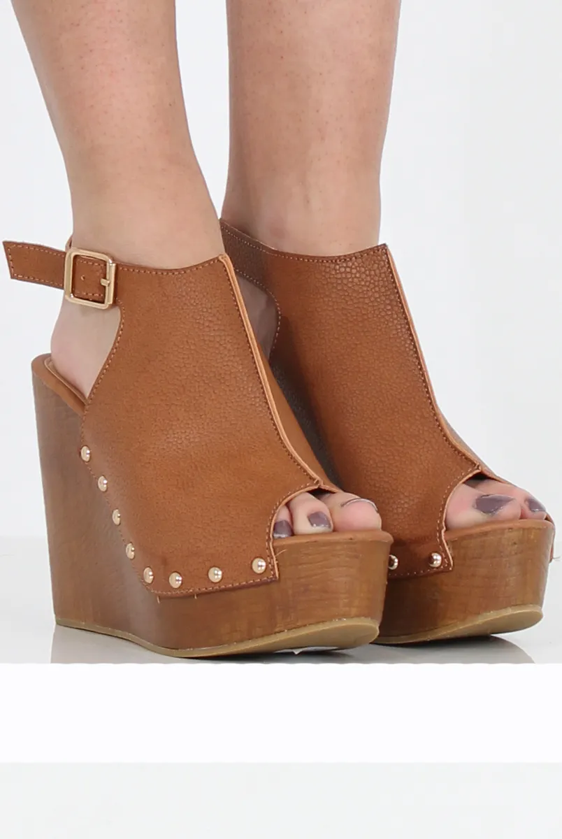 Tan Pu Wooden Wedge Sandals - Vera