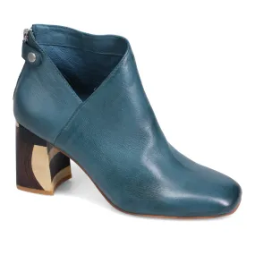 Yolly Heeled Boot